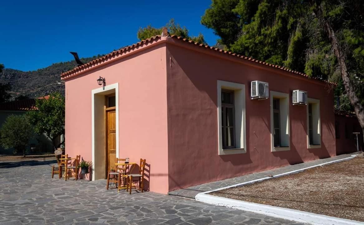 Arsinoe - Cosy Guesthouse- Méthana Dış mekan fotoğraf